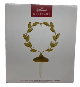 Punze 2023 Goldener Kranz Ornament und Weihnachtsstrumpf Aufhänger NEU! - Bild 1 von 5
