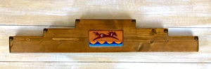 "Decoración de pared de madera de azulejos de cerámica del suroeste de colección hecha a mano 29,5"" x 5" - Imagen 1 de 6