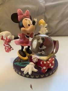 Disney Parks Minnie Mouse Mini Snow Globe Wardrobe Costume Chest Figurine