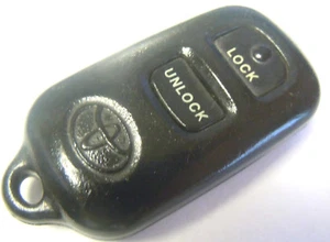 2003-2008 Toyota Matrix keyless remote OEM fab car key fob control transmitter - Picture 1 of 5