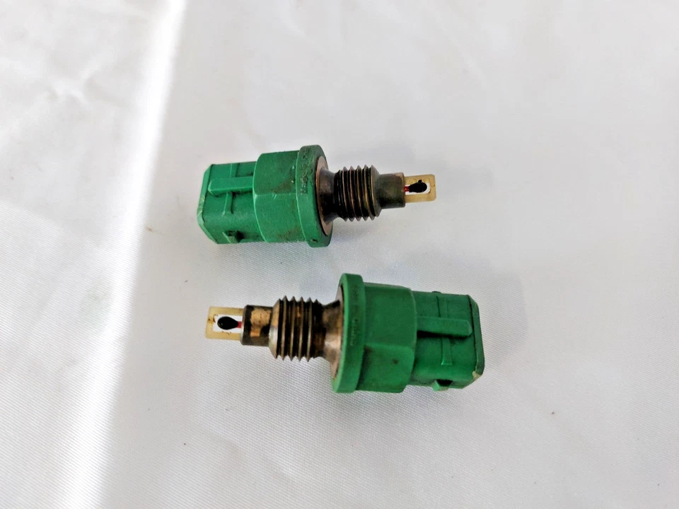 Sensor de temperatura del aire Sea-Doo RXP SC 215 2004-2017 OEM 420222427 420222421 Foto 1 de 1