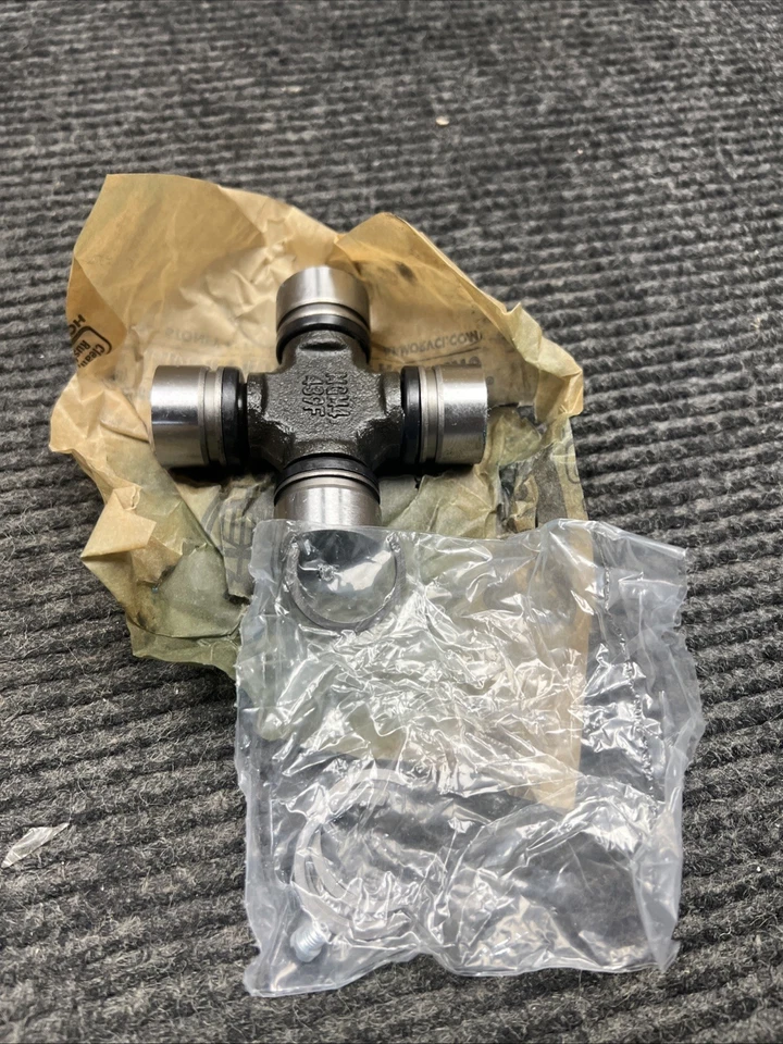 Moog / Carquest 246 通用接头 U-接头 015-2097-4 — 第 1/4 张图片