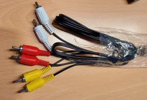 2 m - 3 x Chinchstecker auf 3 x Chinchstecker - Rot /Weiß - Audio + Gelb - Video - Bild 1 von 2