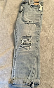 Aeropostale Woman’s Jean Low Rise Boyfriend 12 NWT - Picture 1 of 13