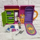 Mattel Mode Polly! Super Stylin' Schlafzimmer und Polly Tasche