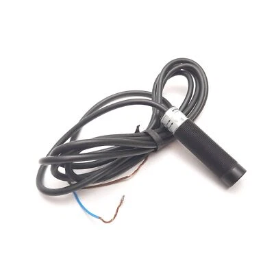 Telemecanique XUB-H0430 Photoelectric Sensor, 12-24VDC, M18, 2-Wire - Image 1 of 4
