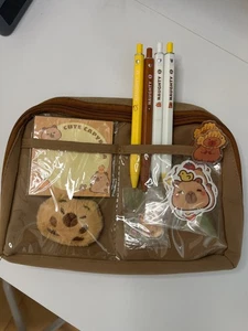 Süßes Capybara Schreibwaren Set (mit Etui) braun - Bild 1 von 6