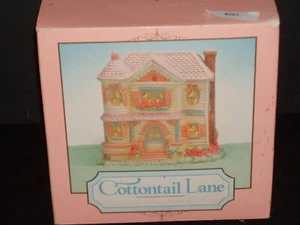 MIDWEST IMPORTERS of CANNON FALLS Cottontail Lane LIGHTED VICTORIAN HOUSE - Picture 1 of 5