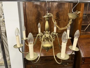 Lampadario francese 8 bracci ottone fiammingo antico ottima qualità H80 cm L63 cm - Foto 1 di 9