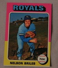 1975 Topps #495 Nelson Briles Kansas City Royals Baseball Card ex