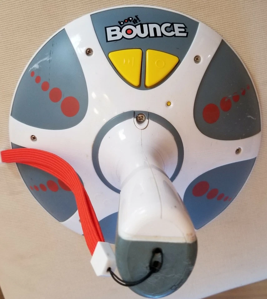 Bop It Bounce Juguete Divertido Familiar Jugar Comandos de Voz Bola Electrónica Juegos de Rebote- Foto 1 de 3