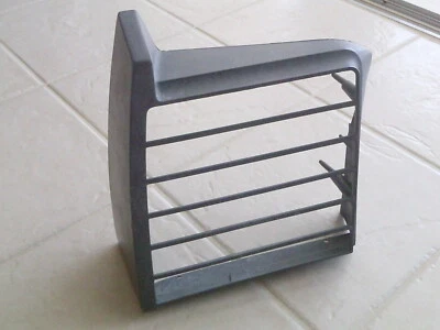 Extensión de lámpara trasera izquierda Pontiac Grand Prix 1978 5967829 Nuevo de Lote Antiguo Foto 1 de 4