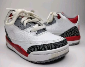 Nike Air Jordan 3 Boys Size 6C Retro Fire Red Athletic Shoe Sneakers DM0968-160 - Picture 1 of 12