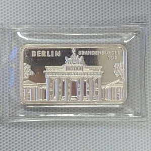 Berlin Brandenburger Tor Degussa 1 Oz 0,999 Silberbarren - Bild 1 von 2