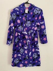 Vampirina Bathrobe Grils Size Medium 8, Purple with back tie and hood. - Picture 1 of 4