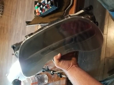 Lote 2 medidores de cuadro de instrumentos velocímetro Cadillac Deville 2001-2005 25762113 Foto 1 de 4