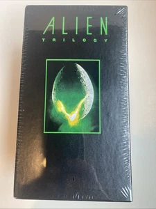 Alien Trilogy Box Set Alien /Aliens /Alien 3 1993 VHS SEALED - Picture 1 of 3