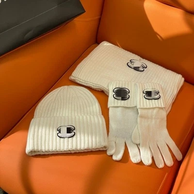 CC Diseñador Tejido Lana Blanco Cálido Esquí Gorro Bufanda Guantes Lindo Regalo 3 Paquete Conjunto Foto 1 de 4