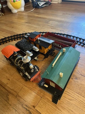 1986 Vintage New Bright Timberwolf & Redwood Great Railroad Empire Train Set - Image 1 of 4