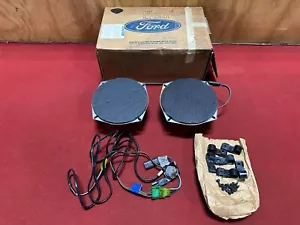LOTE ANTIGUO 1970-1971 FORD THUNDERBIRD KIT DE ALTAVOCES TRASEROS D0SZ-18875-A 70-71 - Imagen 1 de 5