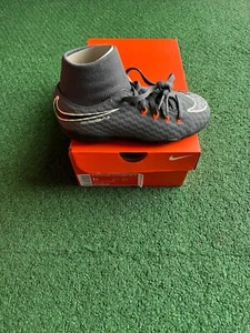 Nike Jr Phantom 3 Academy DF TF Kids' Soccer Shoe - Gray - Picture 1 of 5
