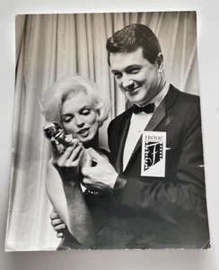 MARILYN MONROE 1962 & Rock Hudson at Golden Globes Award Original Photo WOW !! - Picture 1 of 7