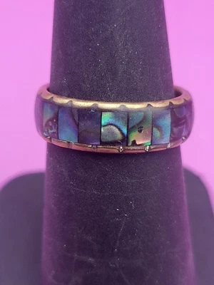 Anillo de latón cobre con incrustaciones de abulón tamaño aproximado 6 con banda de aproximadamente 6 mm  Foto 1 de 4