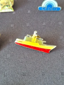 collectable Pin Boat  - Picture 1 of 1