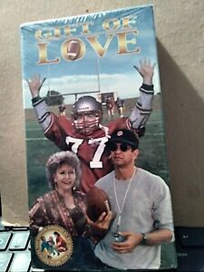 A GIFT OF LOVE (2000) $1.99 VHS NEW! SEALED DEBBIE REYNOLDS,DANIEL HUFFMAN STORY