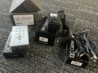 MXR DC Brick Guitar Pedal Power Supply - Great condition - ( 9 Cables, AC Adpt.) - Image 1 of 4