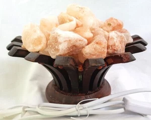 Lampada braciere in legno con cristalli di sale rosa dell' Himalaya - Foto 1 di 1