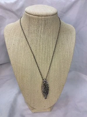 Impresionante Lois Hill Bali Indonesia esterlina 925 hoja colgante collar palanca Foto 1 de 4