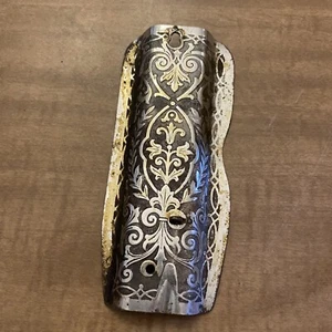 Repuesto de máquina de coser Singer modelo 66 OEM pieza cubierta nariz frontal - Imagen 1 de 2