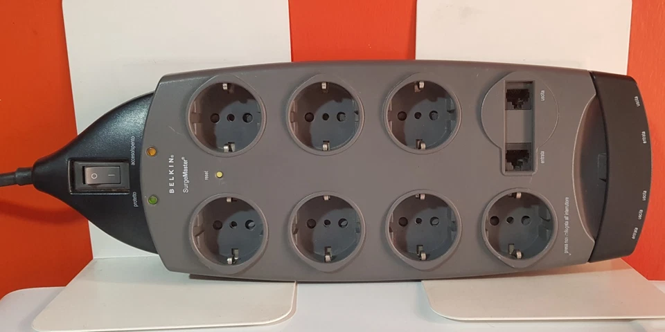Ciabatta BELKIN SurgeMaster - 7 Prese Shuko + RJ 11 (Router)+Coassiale (Antenna) - Immagine 1 di 4