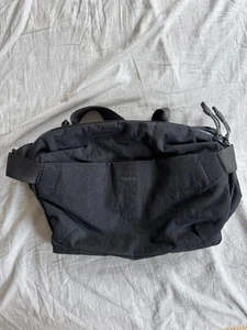 Bellroy Venture Sling 9L (large crossbody bag) - Black - Picture 1 of 6