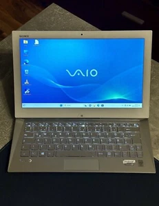 Sony Vaio Duo Ultrabook 13,3" Windows 11 Home I5 128GB SSD 4GB RAM LTE WIFI NFC - Foto 1 di 8
