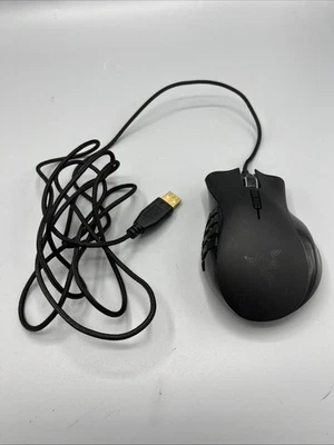 Razer Naga 2012 Gaming Mouse RZ01-0058 Wired 17 Buttons AA - Image 1 of 4