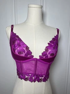 Top corsetto Victoria Secret bustier taglia 32DD magenta dettaglio floreale SPEDIZIONE VELOCE - Foto 1 di 10