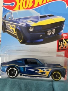 Hot wheel. 67 Shelby GT-500 blau mit Flammen. Top Karte. - Bild 1 von 4