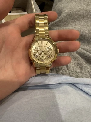 Reloj Michael Kors Acero Inoxidable Tono Dorado Foto 1 de 4