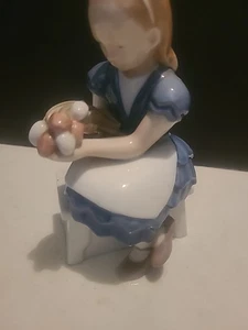 Bing und Grondahl Copenhagen Denmark Porzellan Figur Ida's Blumenmädchen 2298 - Bild 1 von 5