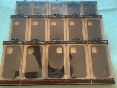 Lote a granel de 15 fundas de silicona Blackweb para iPhone en color azul marino oscuro Foto 1 de 4