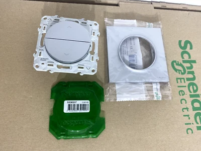 SCHNEIDER Odace Bouton poussoir volets roulants Alu + plaque offerte - S530207 - Photo 1/4