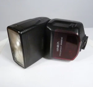 Minolta Program Flash 3500xi For Minolta Dynax 35mm Film SLR Cameras refm - Picture 1 of 2