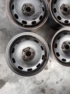 4 Eisenfelgen 15 Zoll für Volkswagen Polo Seat Ibiza Skoda Fabia Audi A1 - Bild 1 von 5