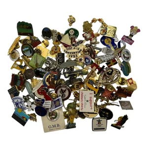 Vintage Lot of ~90 Collectible Pins & Brooches – Military, Souvenir, Novelty - Picture 1 of 18