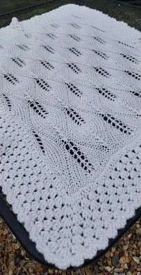 Manta chal bebé 100 % nueva lana tejida a mano marfil crema tamaño 29 pulgadas x 27 pulgadas Foto 1 de 4