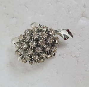 Vintage Jewelry Silvertone Rhinestone TURTLE Pin Brooch with Red Eyes - Picture 1 of 3