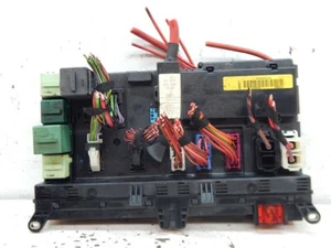 CAJA DE FUSIBLES LAND ROVER RANGE ROVER VOGUE MK3 L322 02-12 3.0 518758024 - Imagen 1 de 8