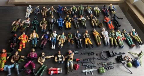 Vintage Lot of 39+ GI JOE & COBRA  Action Figures w/Accessories Cover